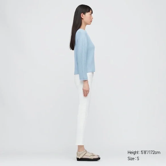 Uniqlo 3D knit sweater - Picture 2 of 12